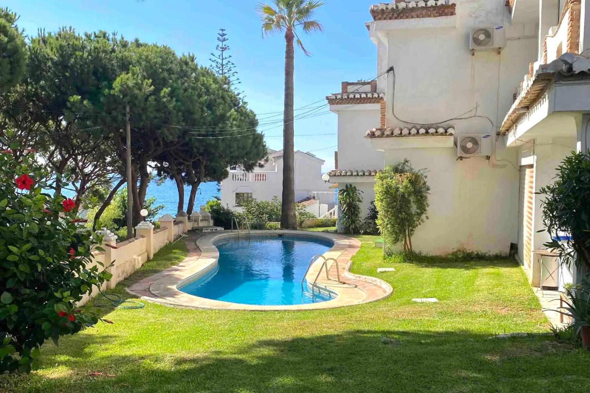 Mijas Costa - Beachside Apartment- A La Cala De Mijas Exterior photo