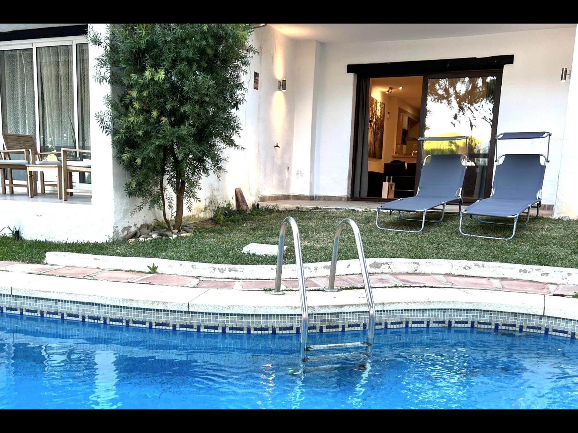 Mijas Costa - Beachside Apartment- A La Cala De Mijas Exterior photo